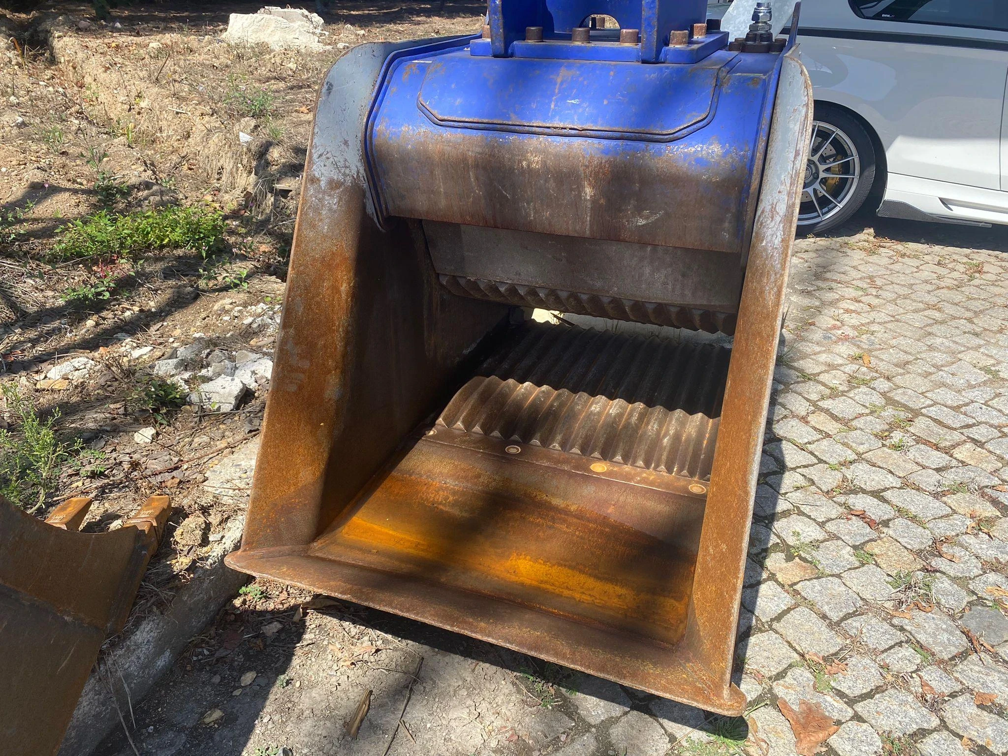 balde britador usado xcentric para escavadoras de 8 a 11 toneladas