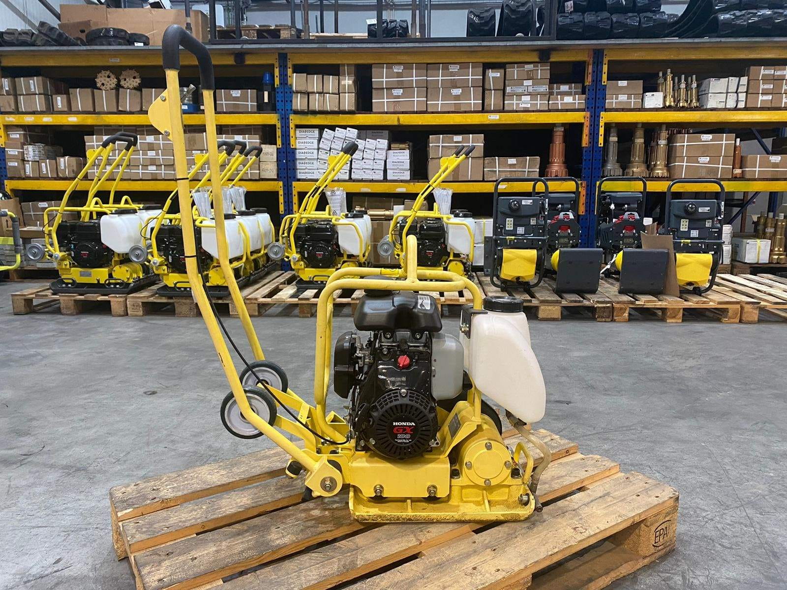 placa compactadora a gasolina semi-nova paclite lcc40w