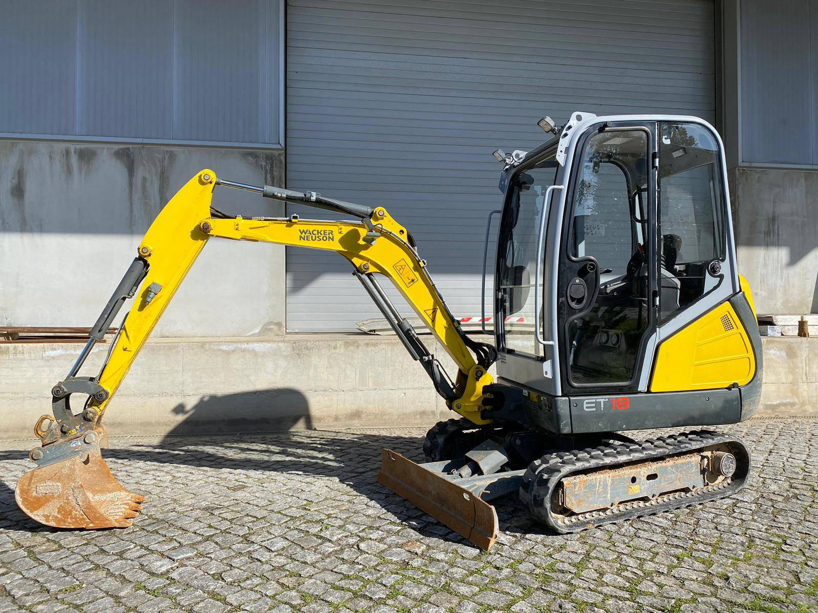 mini escavadora usada wacker neuson et18 de 2 toneladas